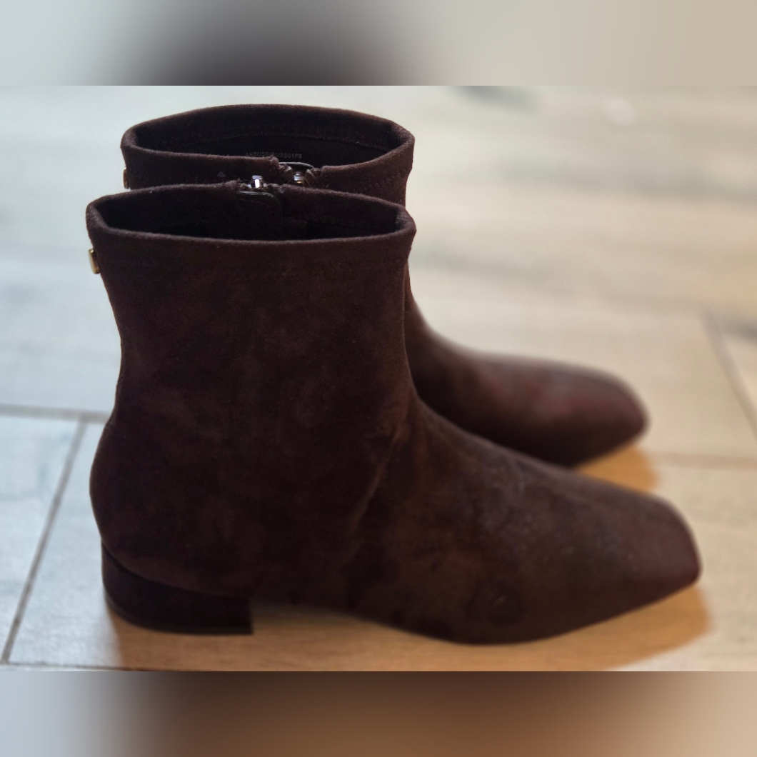 Anne Klein Dark Brown Suede Ankle Booties Low Block Heel Square Toe Size 7 Nwob — image 3 of 8